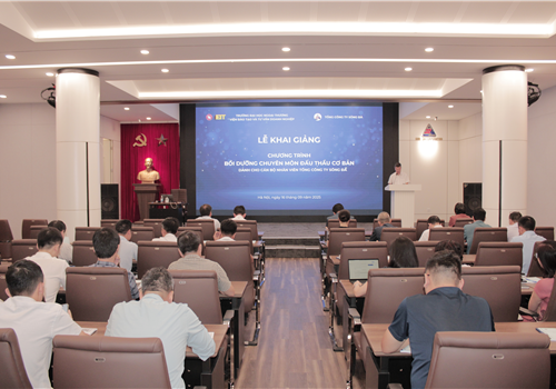 Lễ khai giảng Chương trình bồi dưỡng chuyên môn đấu thầu cơ bản dành cho cán bộ, nhân viên Tổng công ty Sông Đà