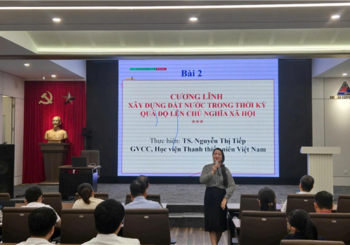 Khai giảng lớp bồi dưỡng lý luận chính trị dành cho đối tượng kết nạp Đảng năm 2025