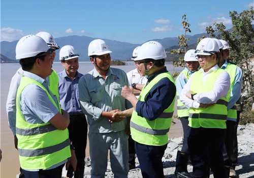 Phó Tổng giám đốc EVN Phạm Hồng Phương kiểm tra công trường xây dựng Nhà máy Thủy điện tích năng Bác Ái - tỉnh Khánh Hòa