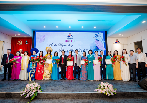 Tổng công ty Sông Đà tổ chức Hội thi “Áo dài duyên dáng – Phụ nữ Sông Đà 65 năm”